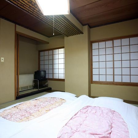 Takasaki Ekimae Plaza Hotel Exterior photo