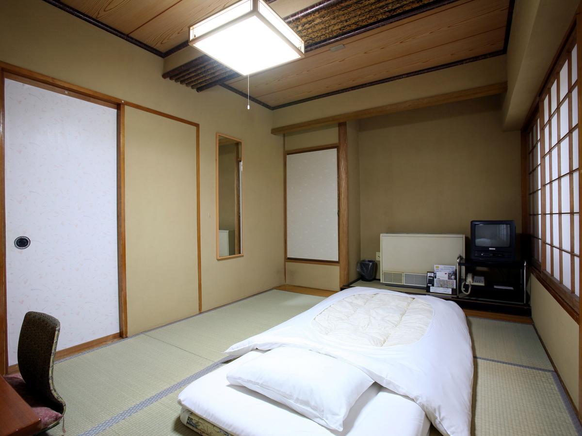 Takasaki Ekimae Plaza Hotel Exterior photo
